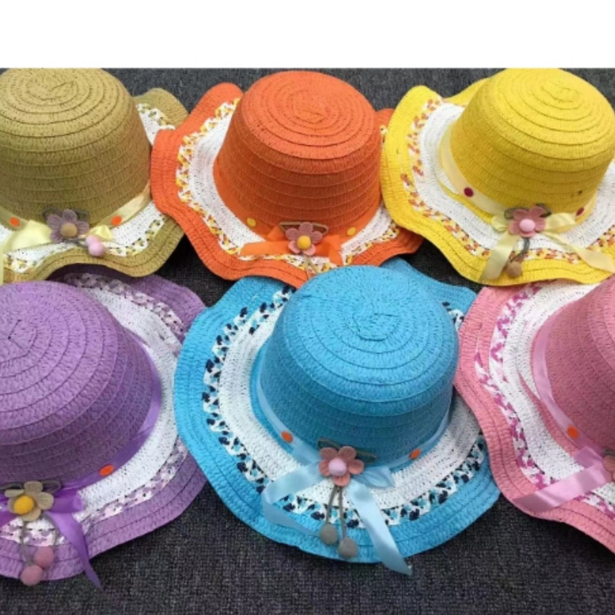 Chapéu Feminino com Aplique Floral e Aba Ampla Bicolor – Estilo, Proteção e Sofisticação
