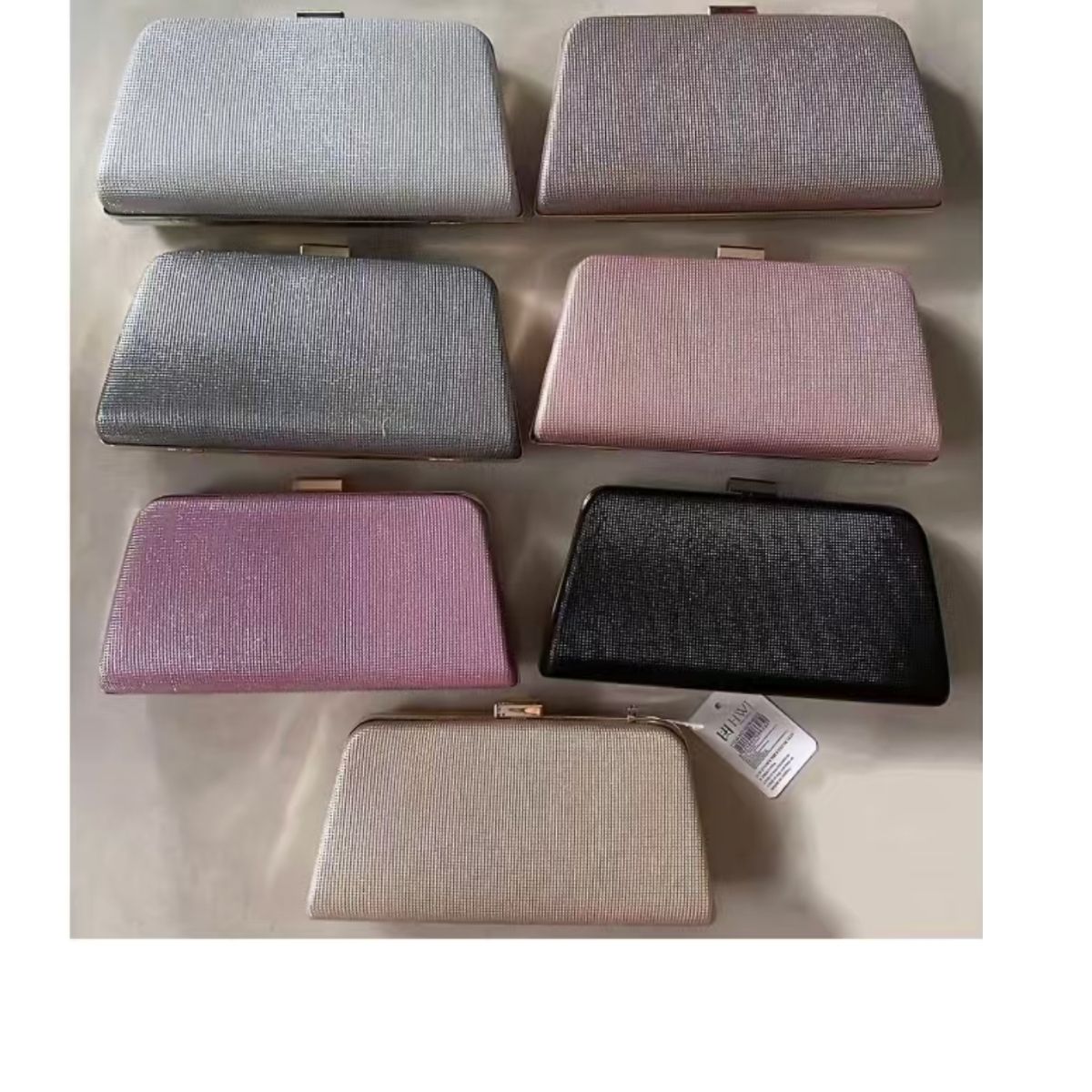 Bolsa de Festa com Alça Corrente: Glamour e Elegância